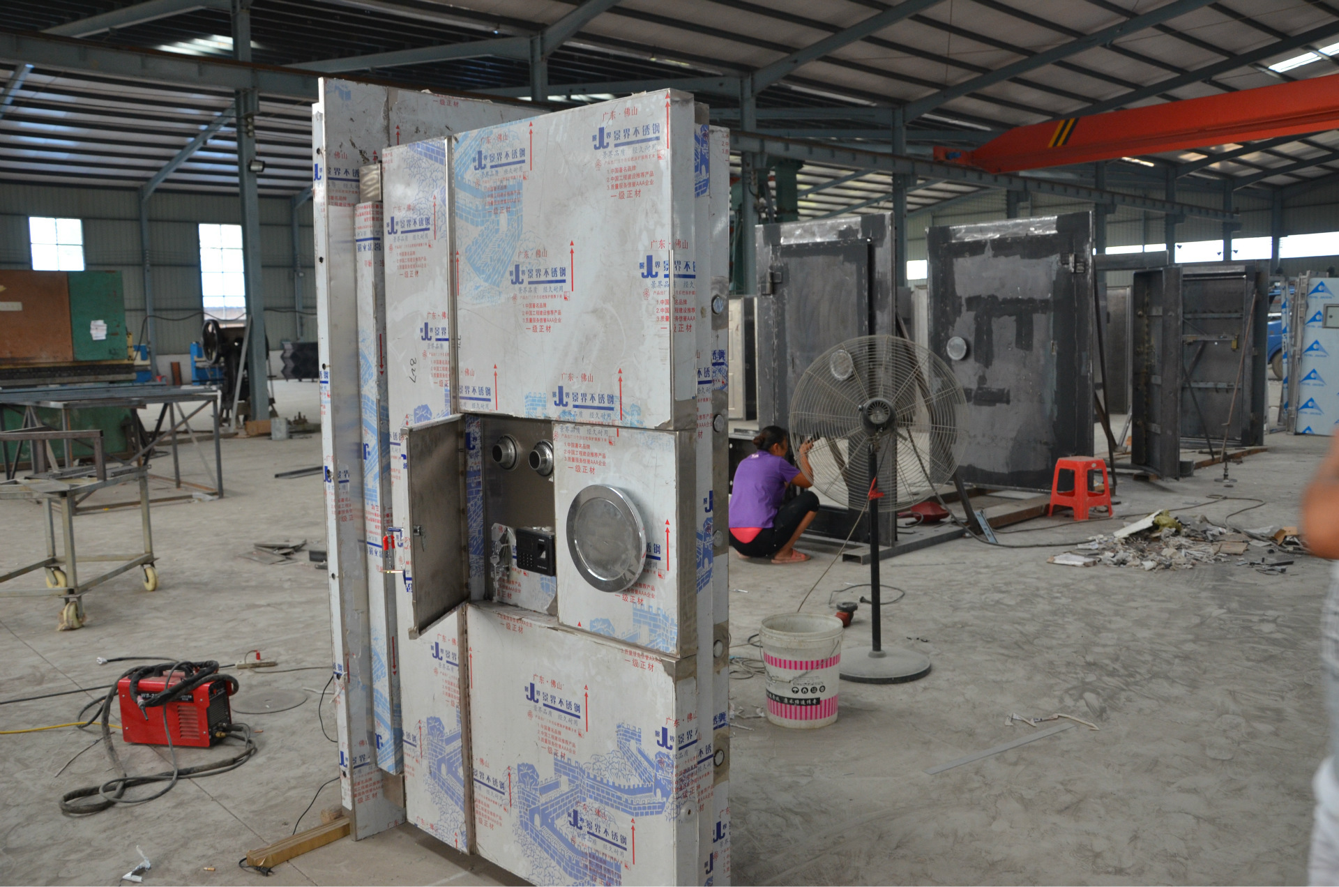 �y�н����T