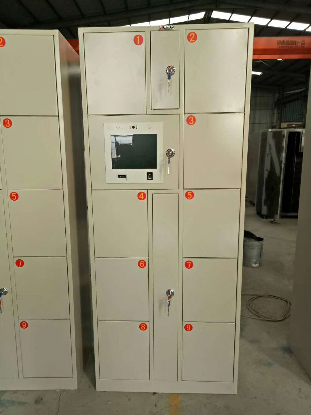 �������C��