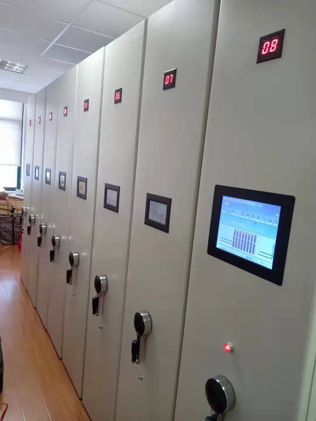 �����ܼ���