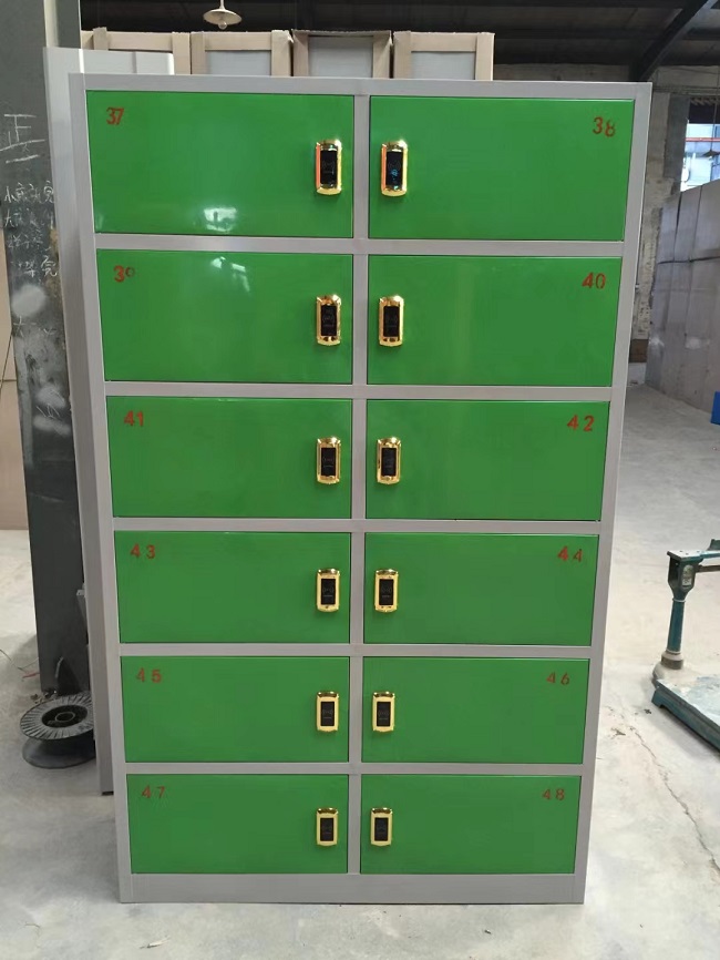 ���܃����