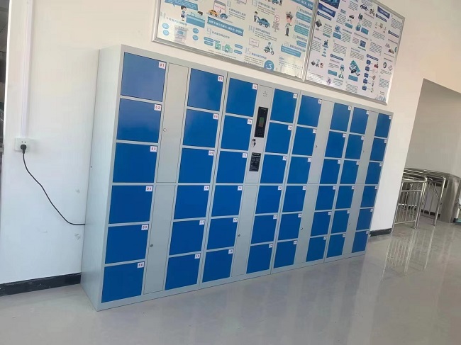 ���܃����