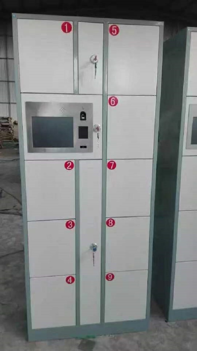 ���܃����